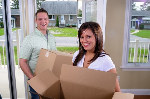 Storage unit solutions for short-term storage in Hatchend