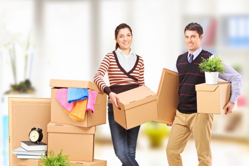 Secure business storage in Hatchend for growing companies
