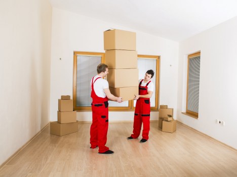IT and furniture preparation during an office move in Hatchend